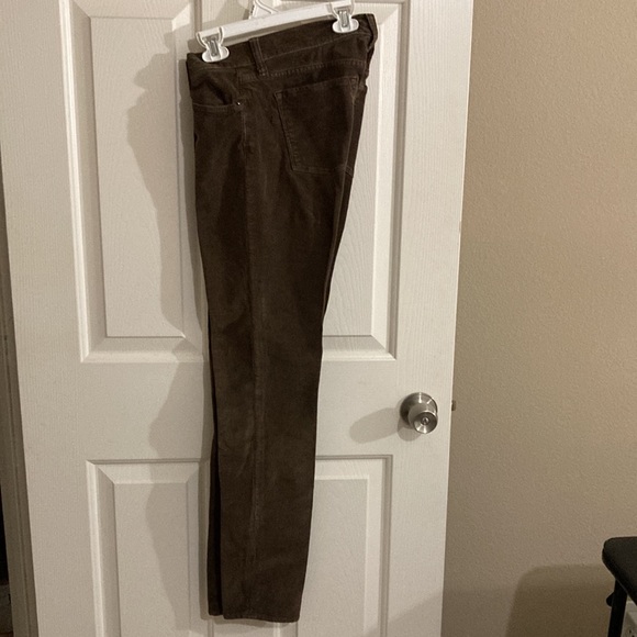 Lucky Brand Brown corduroy skinny jeans Size 4 / 27. 98% cotton 2% spandex - Picture 4 of 8